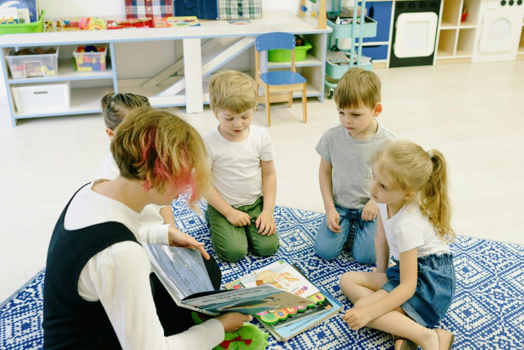 montessori-period-two-child-hand-pointing-wooden-objects-mat.jpg
