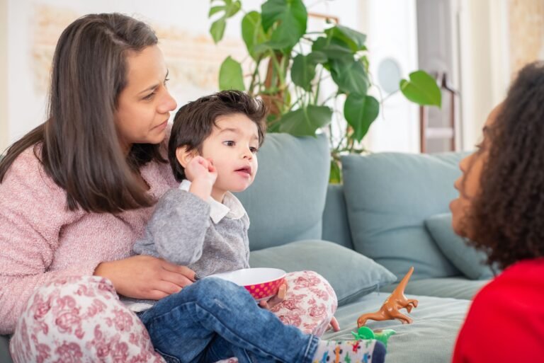 3 years old talking to parents