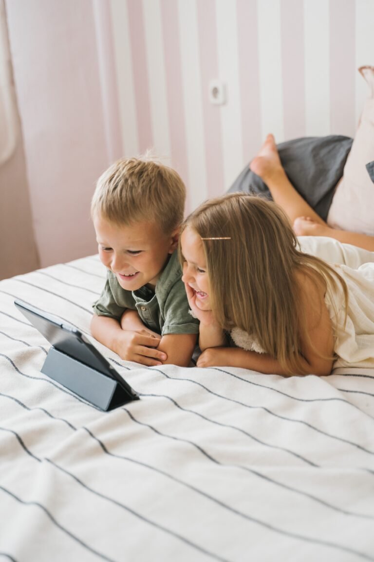 kids having screen time